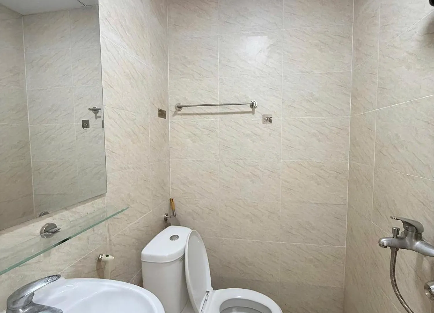 Longapartment Να Τρανγκ 0*,
